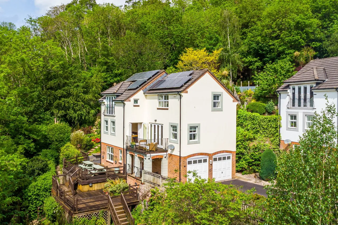 5 bed house for sale — Speedwell Close, Bideford