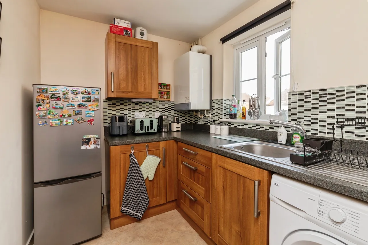 Leaze Close, Bristol, BS35, photo 2