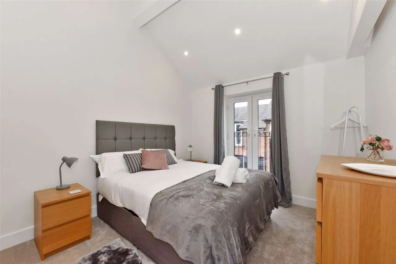 Beech House, 27 Little Marlow Road, Marlow, Buckinghamshire, SL7 1HA, photo 5