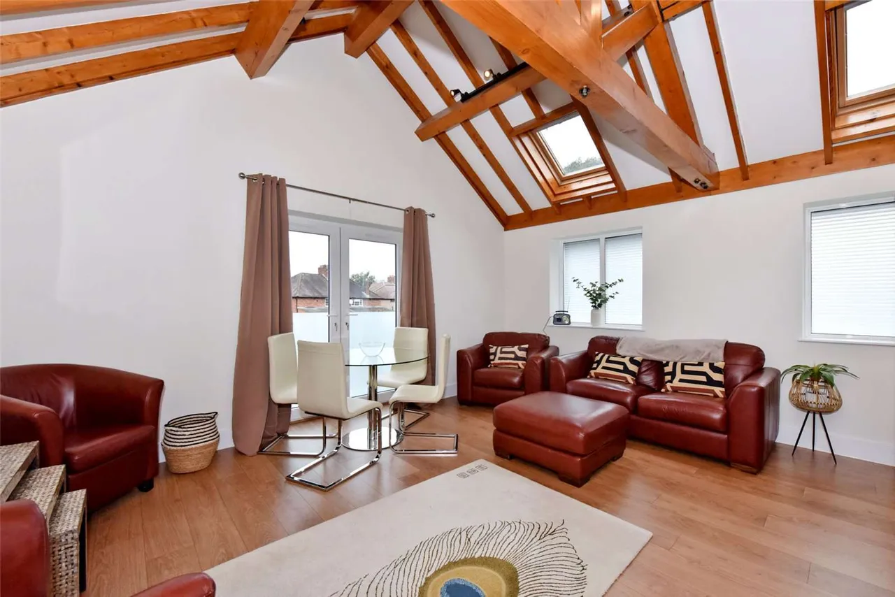 Beech House, 27 Little Marlow Road, Marlow, Buckinghamshire, SL7 1HA, photo 4