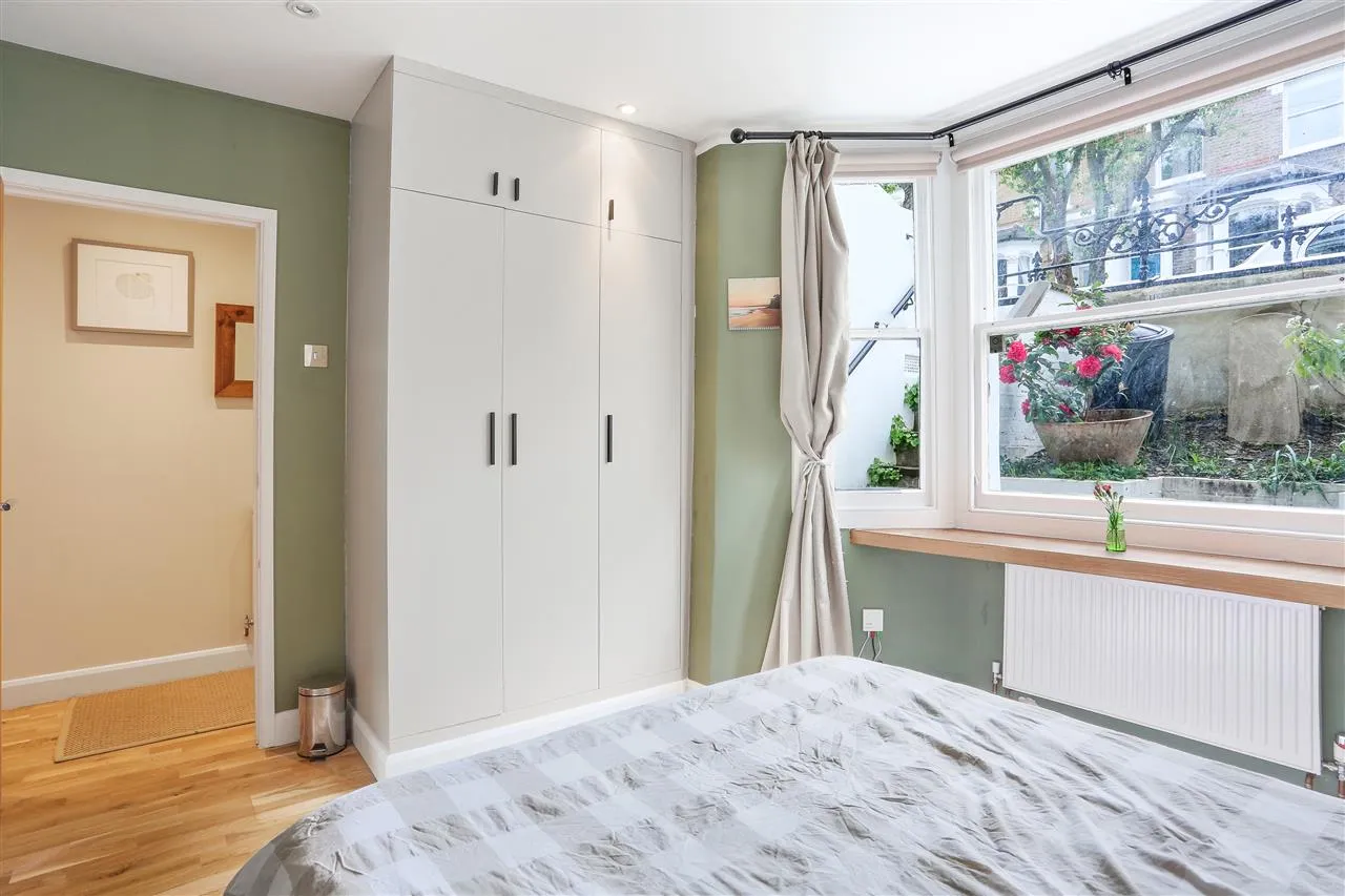 Hugo Road, London, photo 11