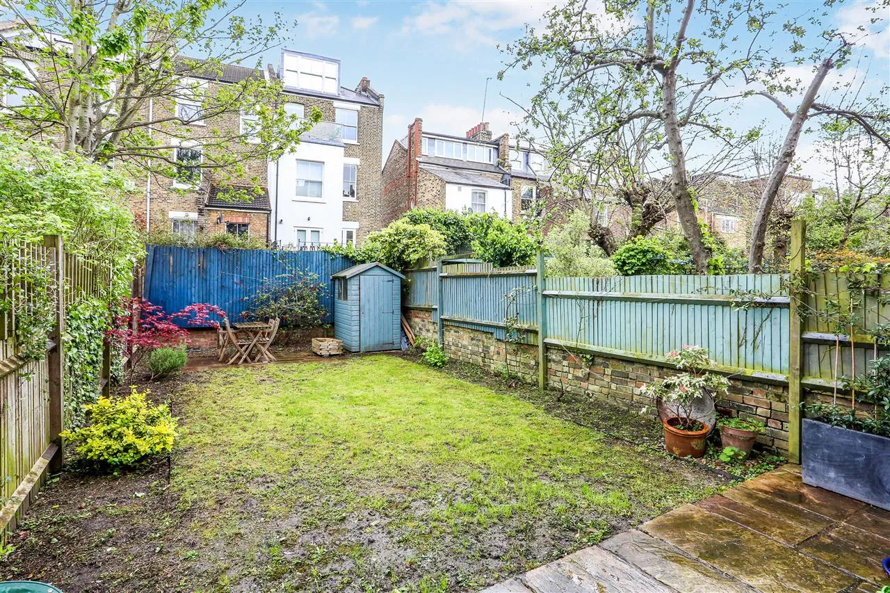 Hugo Road, London, photo 16