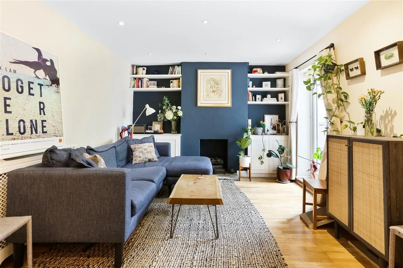 Hugo Road, London, photo 4