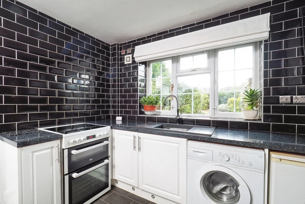 Wilden Crescent, Nottingham, Nottinghamshire, NG11, photo 4