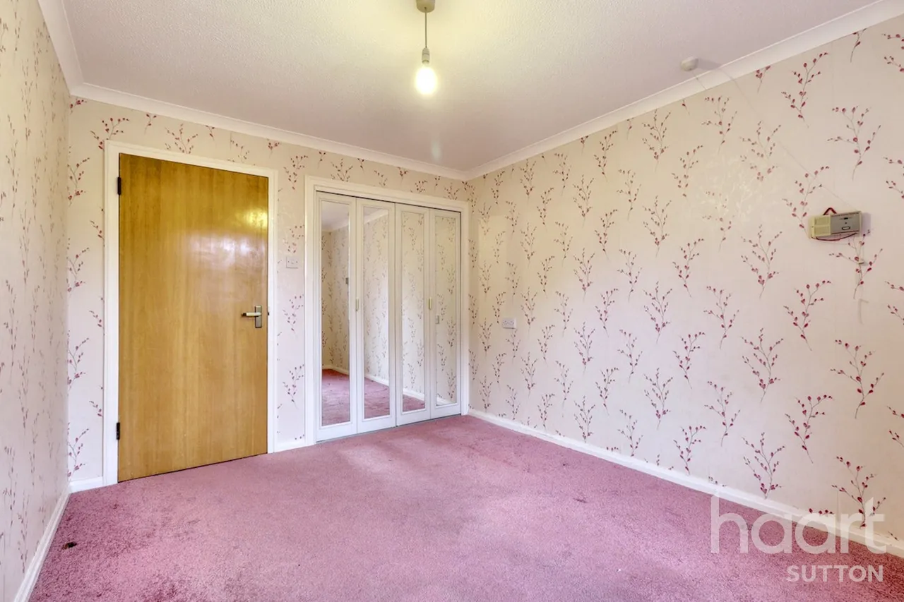 Holmwood Gardens, Wallington, SM6, photo 9