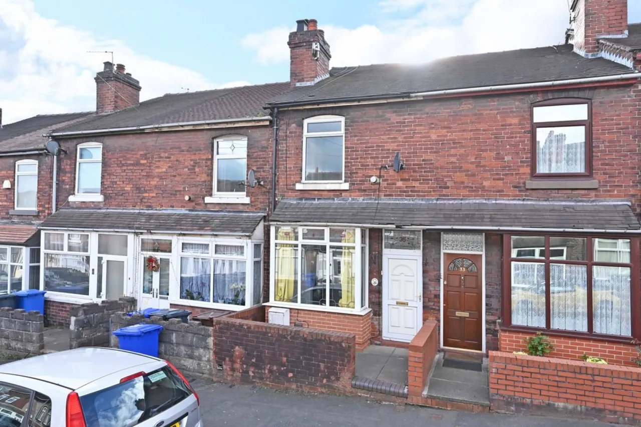 2 bed house for sale — King William Street, Tunstall, Stoke-on-Trent