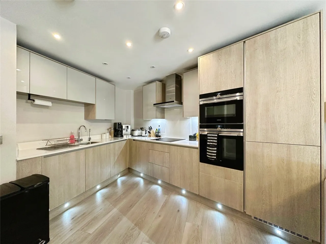 St. Ives Road, Maidenhead, Berkshire, SL6 1QS, photo 2