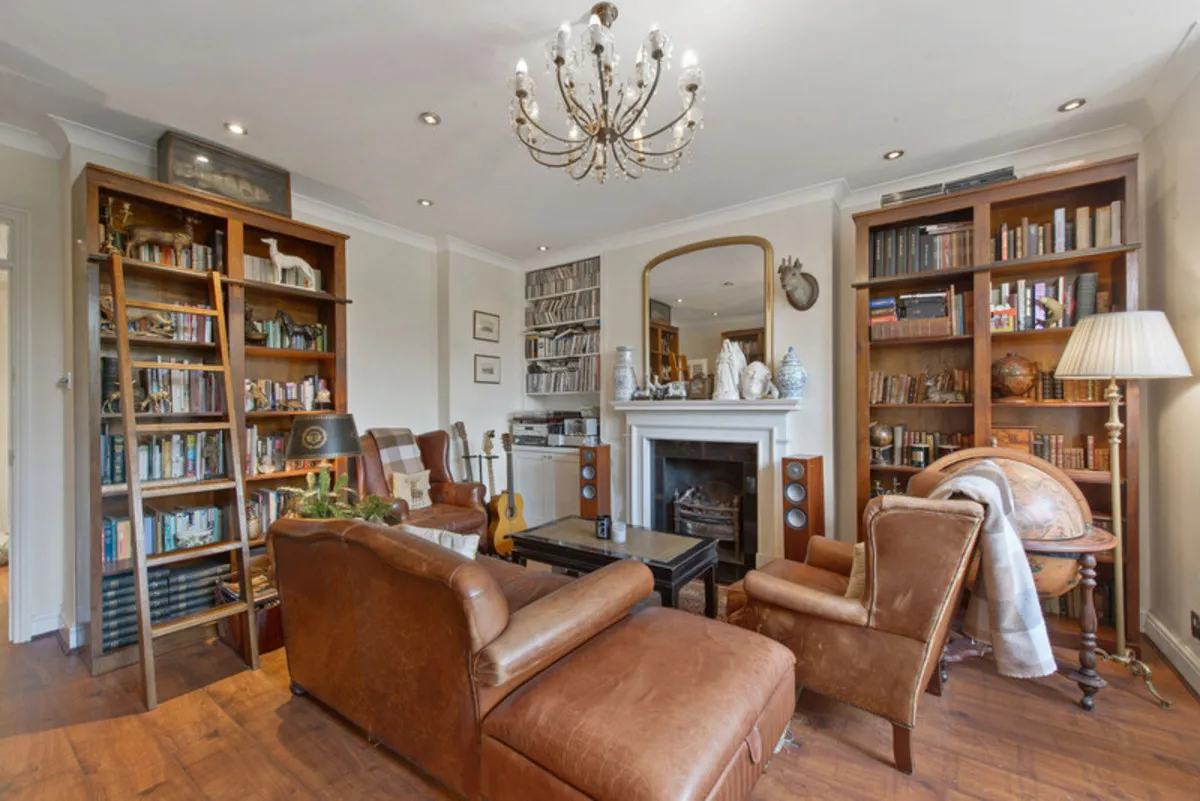 Lion Gate Gardens, Richmond, TW9, photo 2