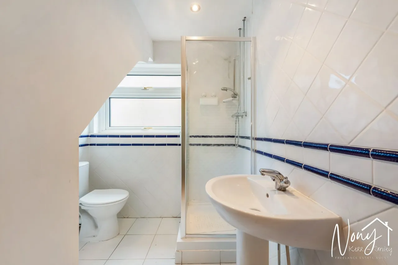 St Matthews Road, Weeke, photo 12