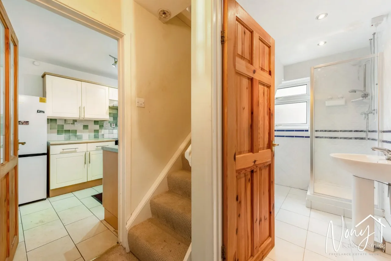 St Matthews Road, Weeke, photo 11