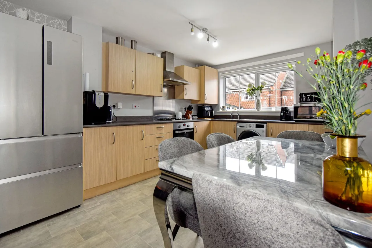 Dallington Avenue, Leyland, PR25 5AG, photo 6