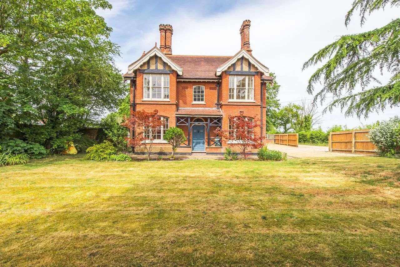 Detached Edwardian Home in Suton, photo 8