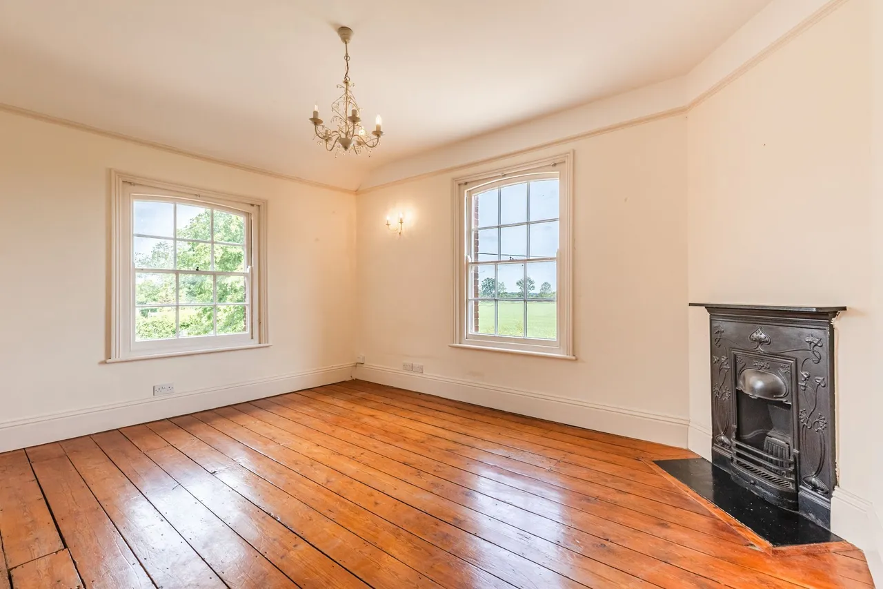 Detached Edwardian Home in Suton, photo 16