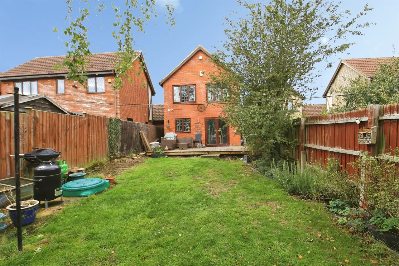 Cookson Close, Yaxley, PE7, photo 15