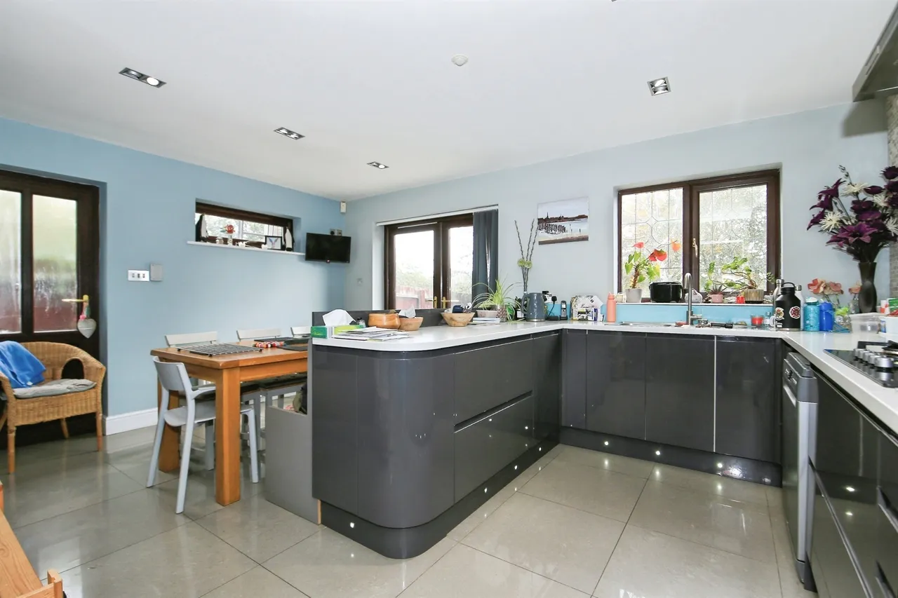 Cookson Close, Yaxley, PE7, photo 2