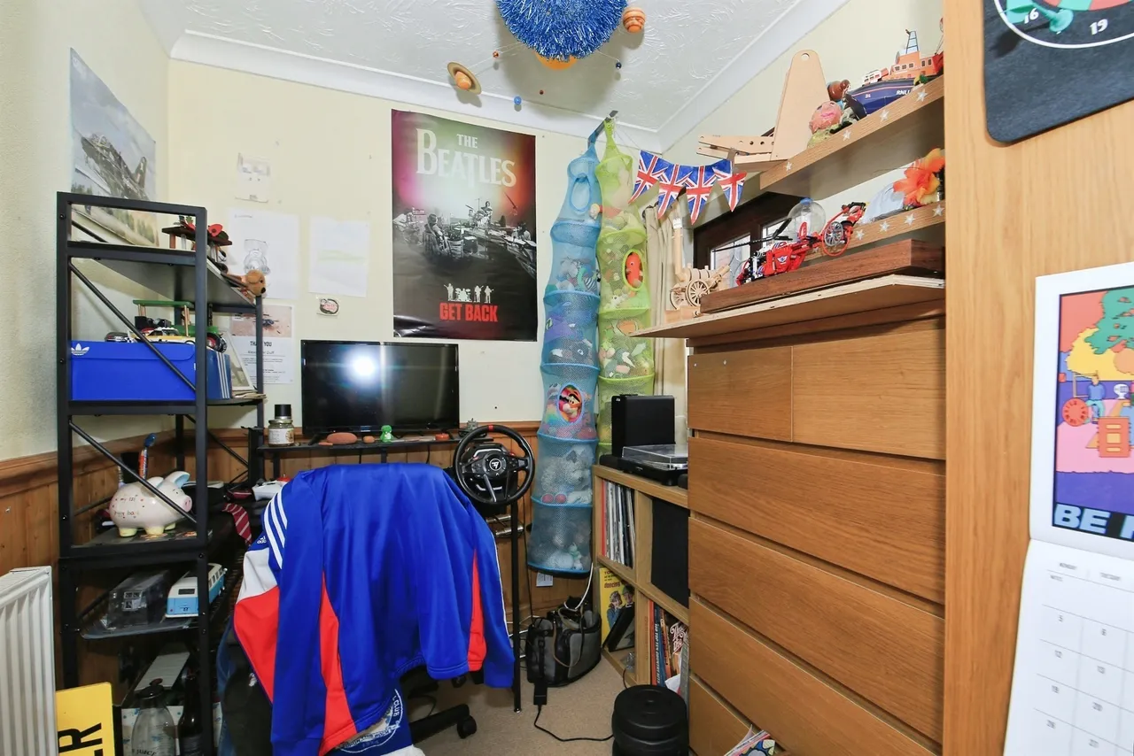 Cookson Close, Yaxley, PE7, photo 11
