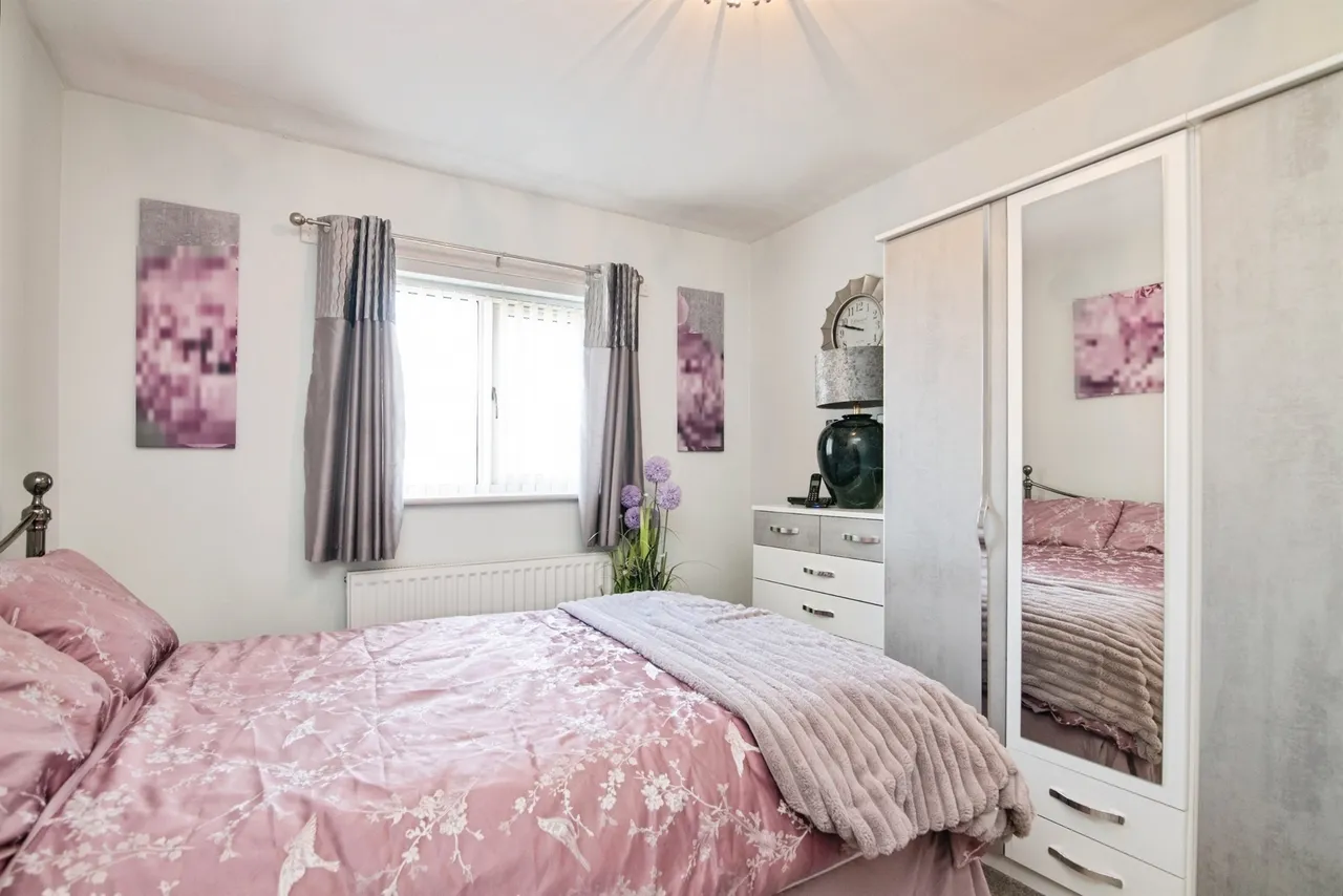 Elizabeth Walk, Tipton, DY4, photo 11