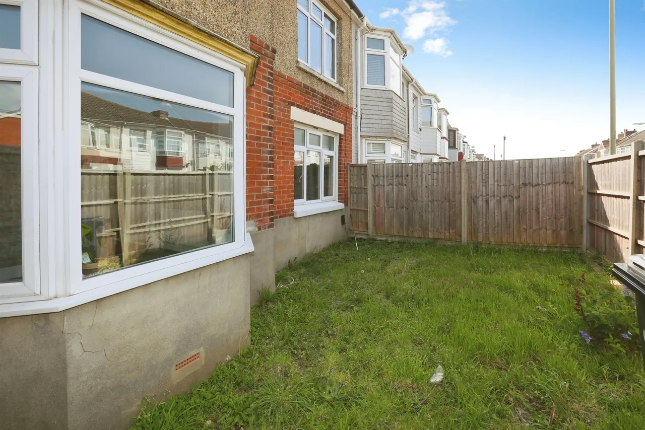Grange Crescent, Gosport, photo 10
