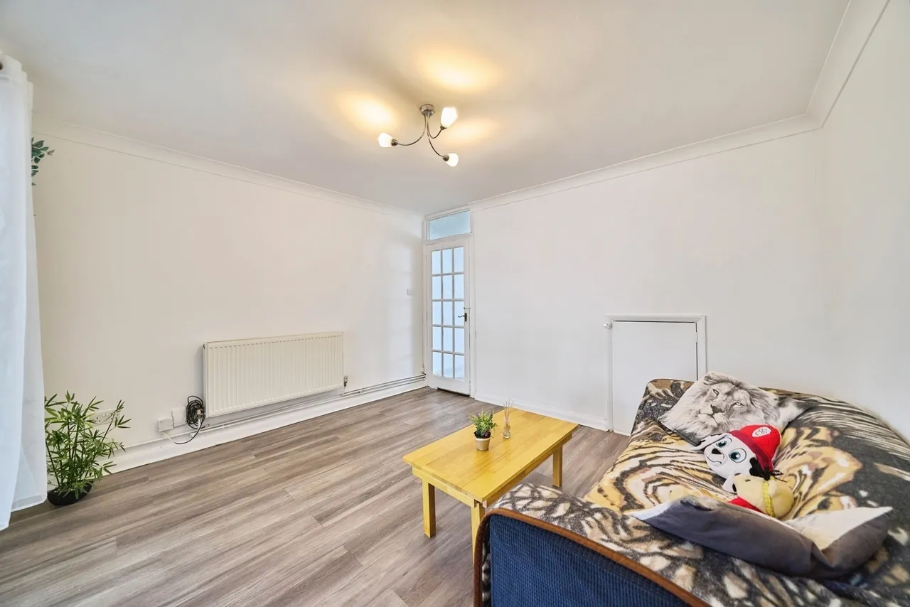 Florence Street, London, E16, photo 6