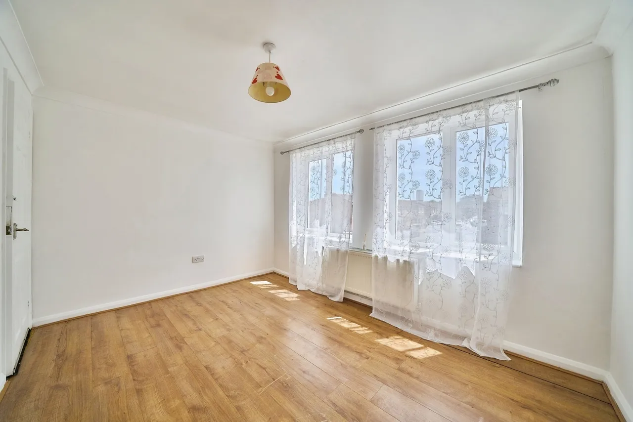 Florence Street, London, E16, photo 12