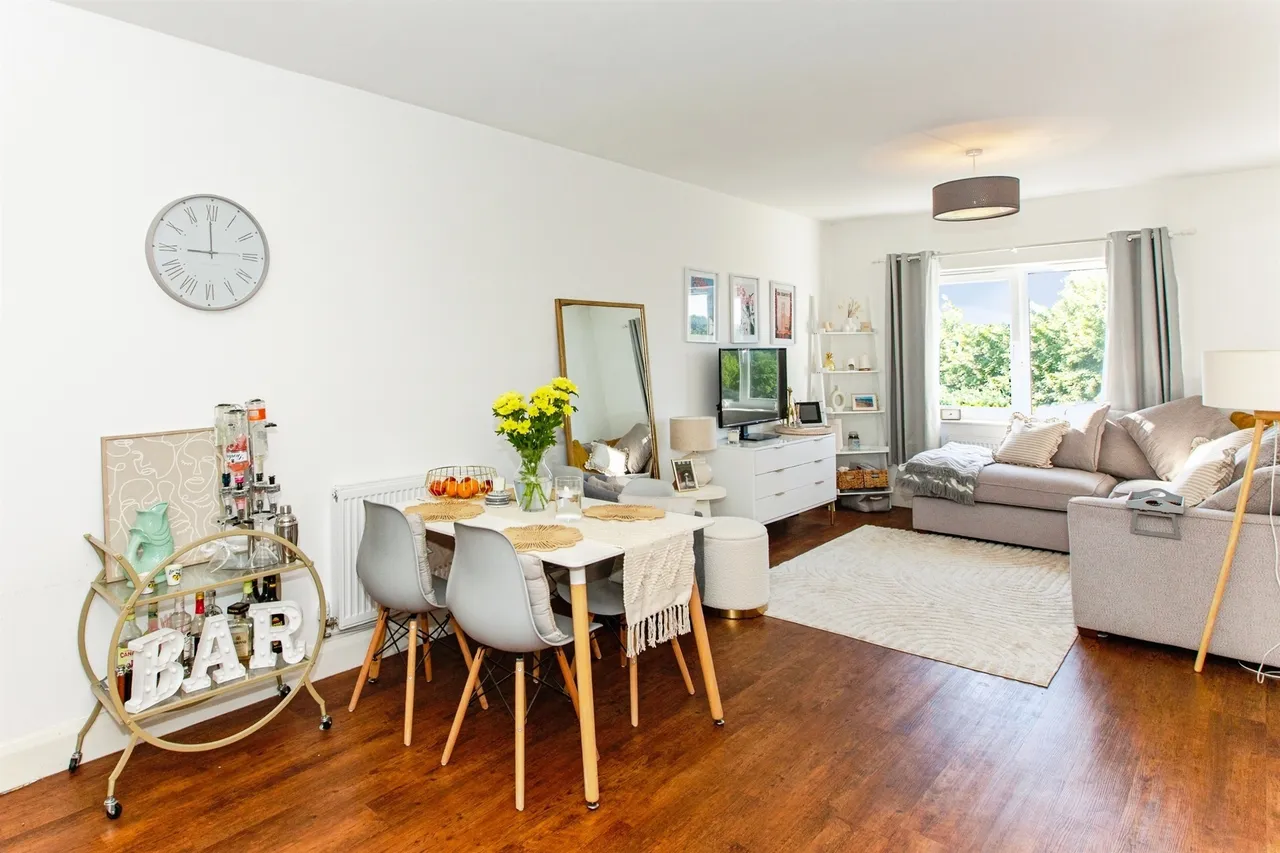 2 bed flat for sale — Mosquito Road, Upper Cambourne, CAMBRIDGE