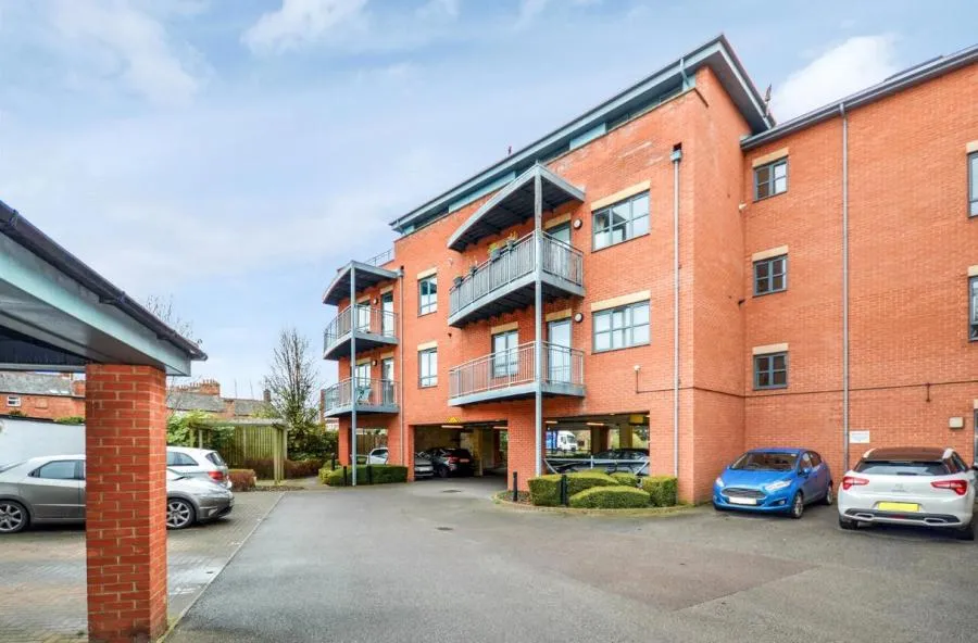 Buckingham Street, Aylesbury, HP20, photo 10