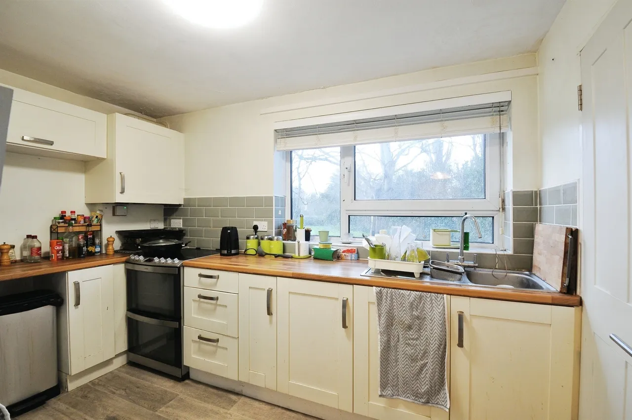 Riverside Road, St. Albans, photo 5