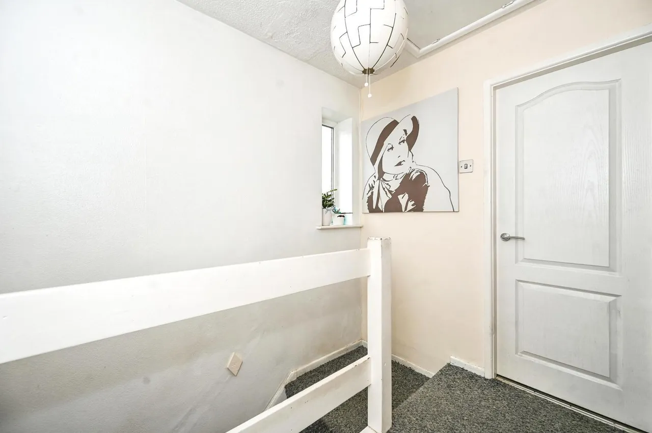 Vauxhall Close, Penketh, Warrington, Cheshire, WA5, photo 9