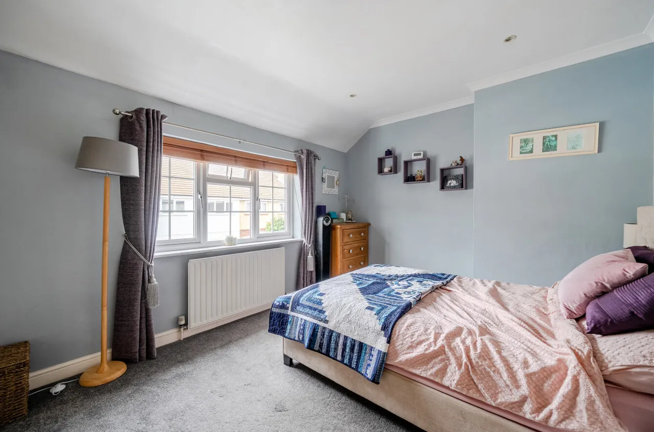 Beaconsfield Road, Woking, GU22, photo 11