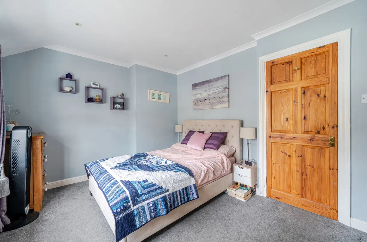 Beaconsfield Road, Woking, GU22, photo 9