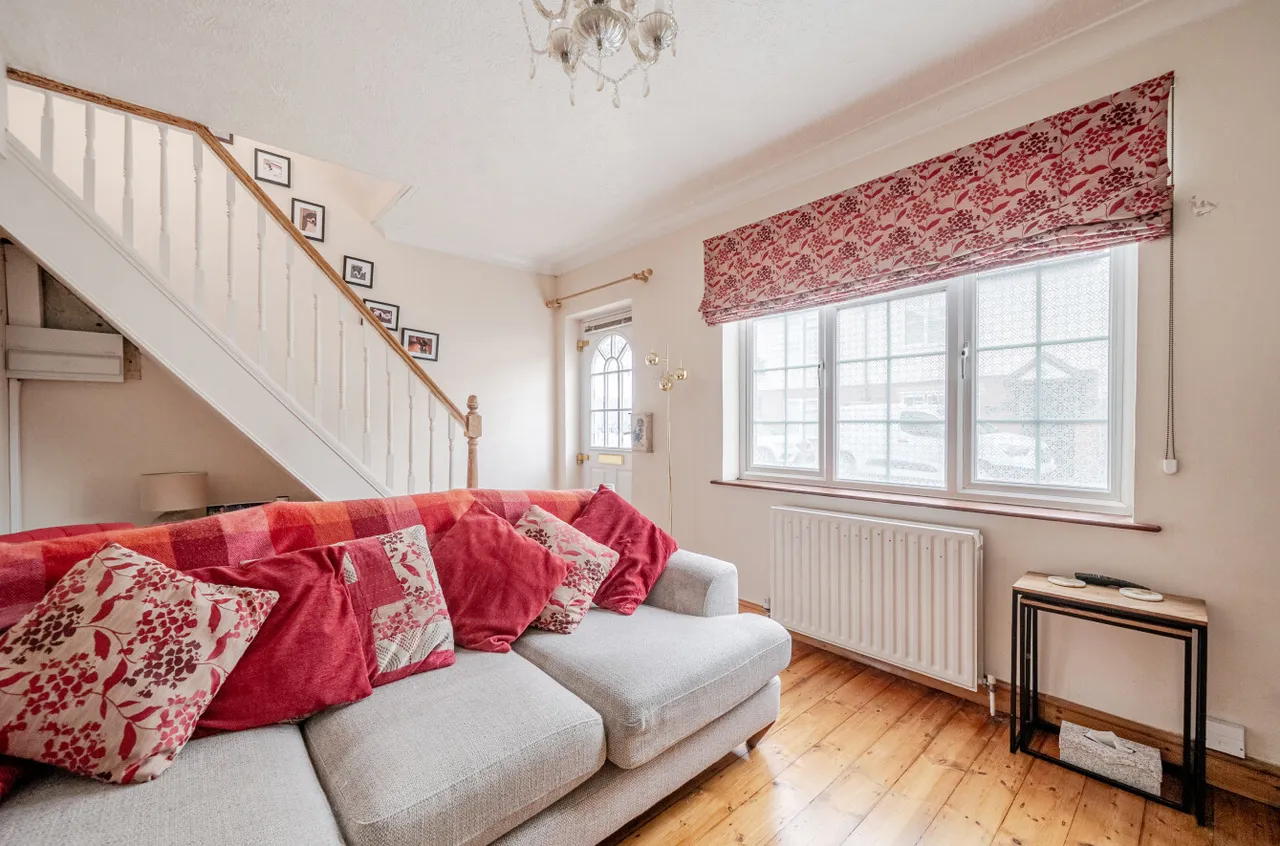 Beaconsfield Road, Woking, GU22, photo 4