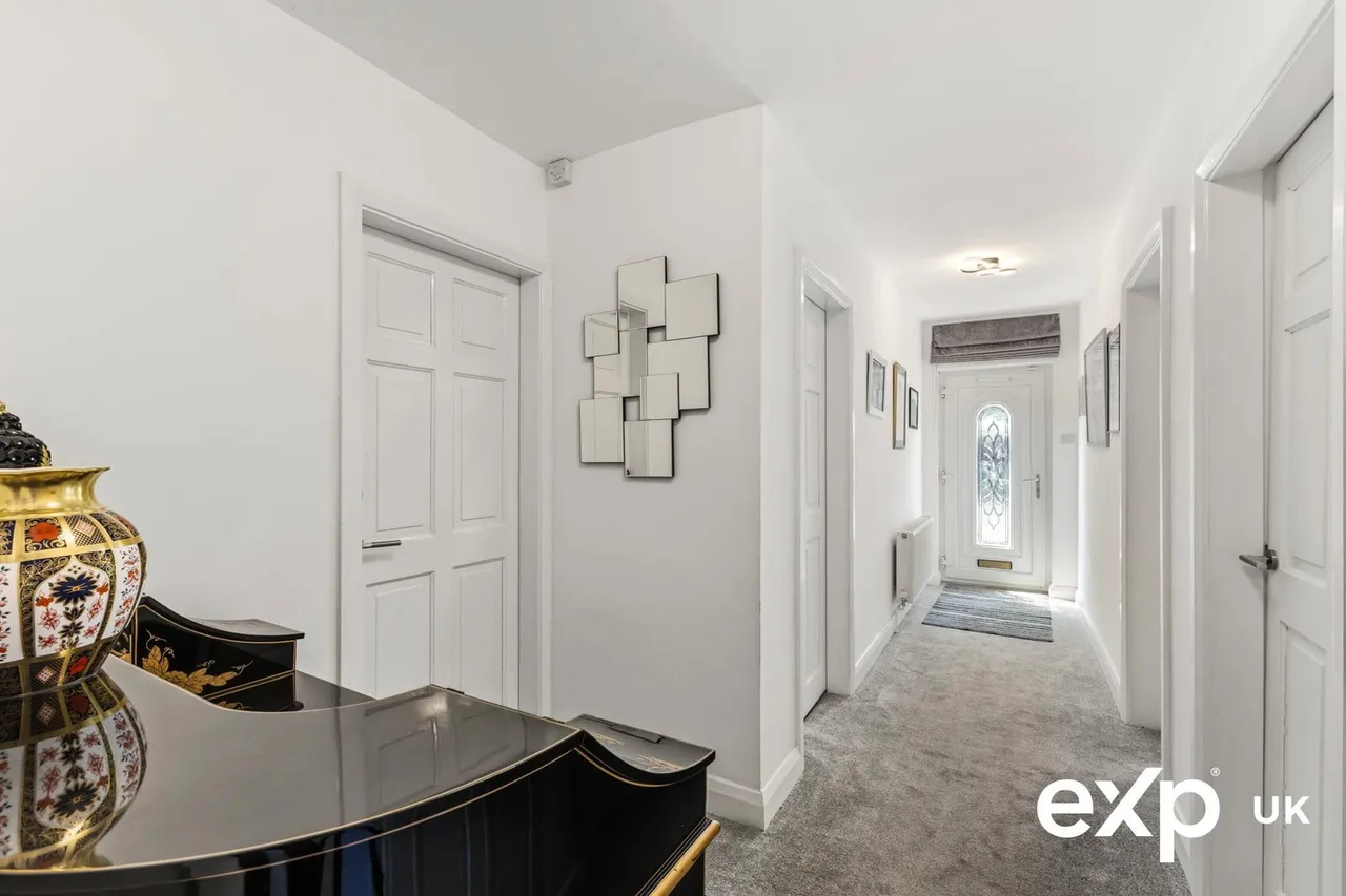 Eakring Road, Wellow, photo 6