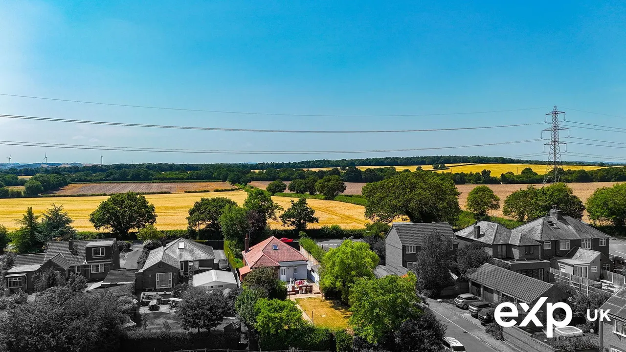 Eakring Road, Wellow, photo 27