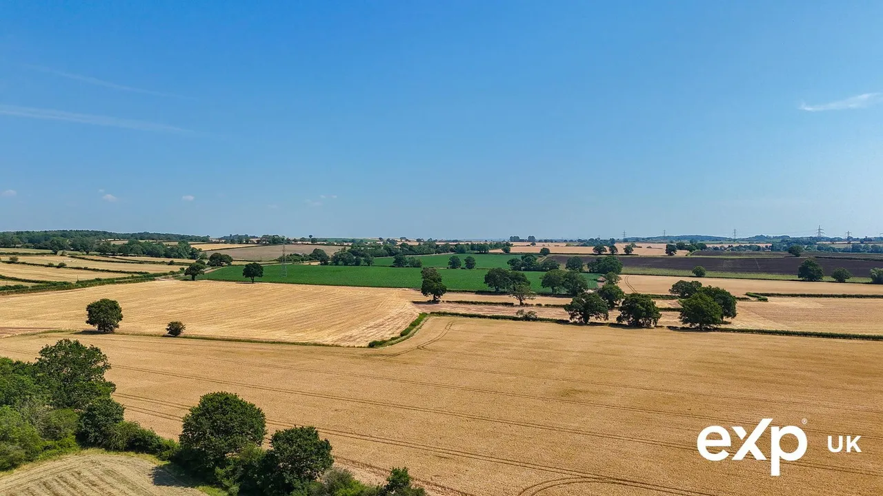 Eakring Road, Wellow, photo 28