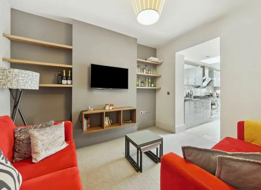Ferndale Road, Clapham, SW4, photo 3