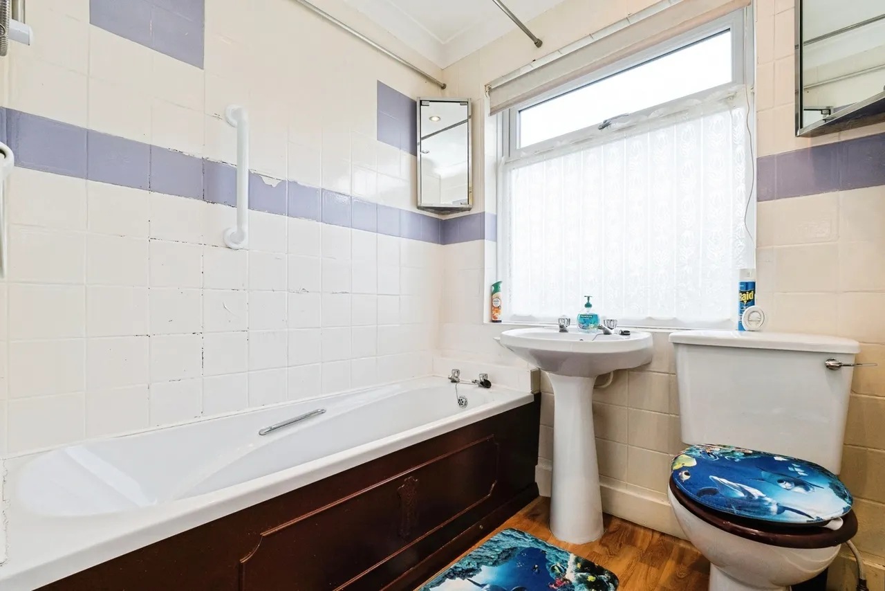 Mendip Road, HORNCHURCH, Essex, RM11, photo 18