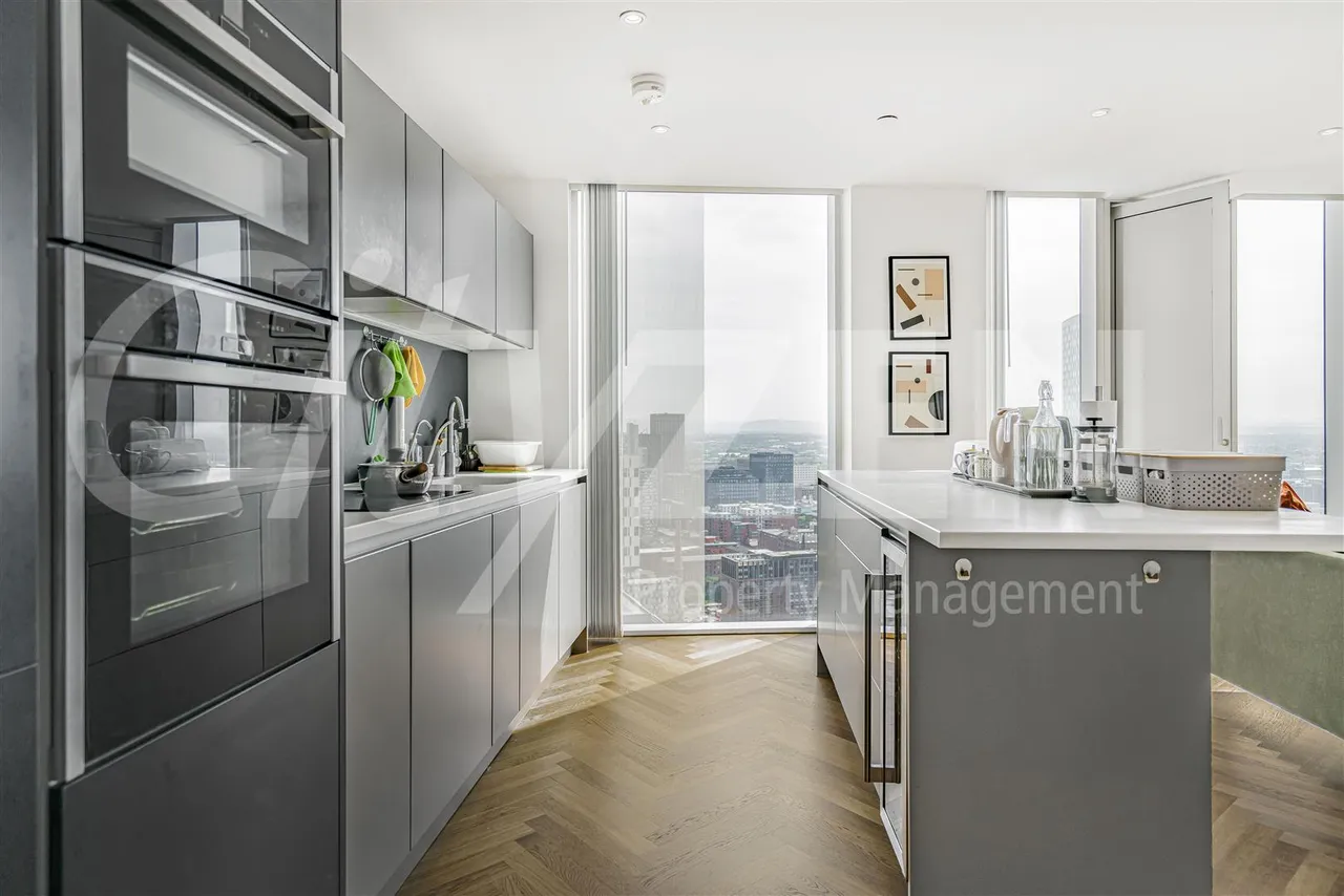 Owen Street, Manchester, M15 4UF, photo 2