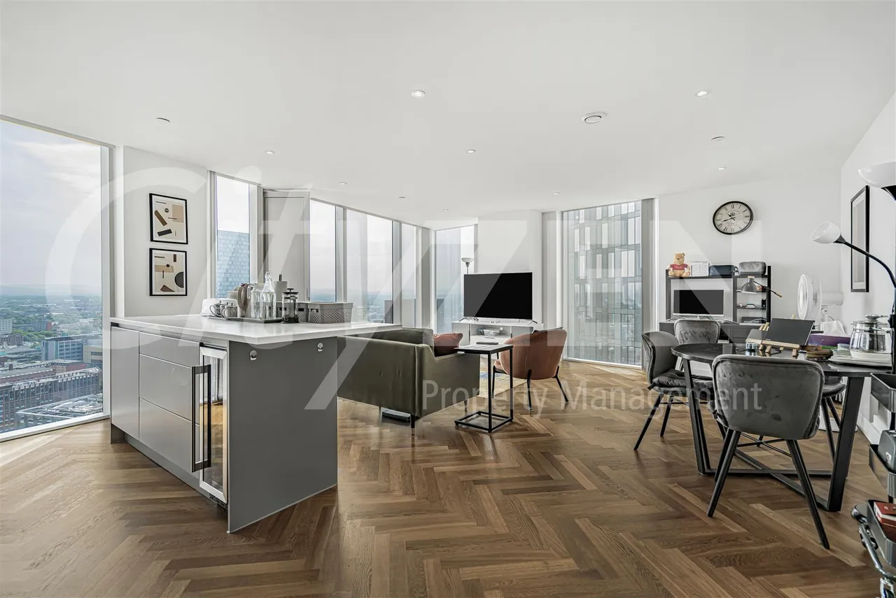 2 bed property for sale — Owen Street, Manchester, M15 4UF