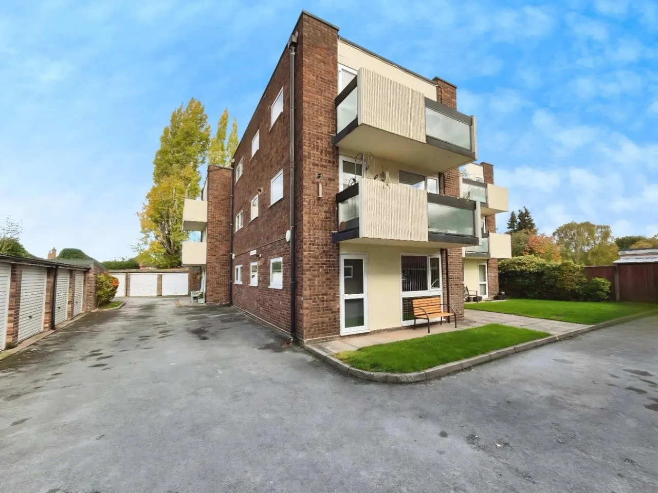 1 bed flat for sale — Jockey Road, Sutton Coldfield