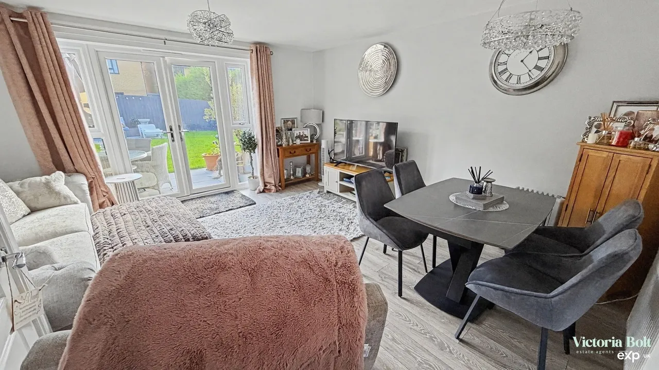 Pear Lane, Plympton, photo 5