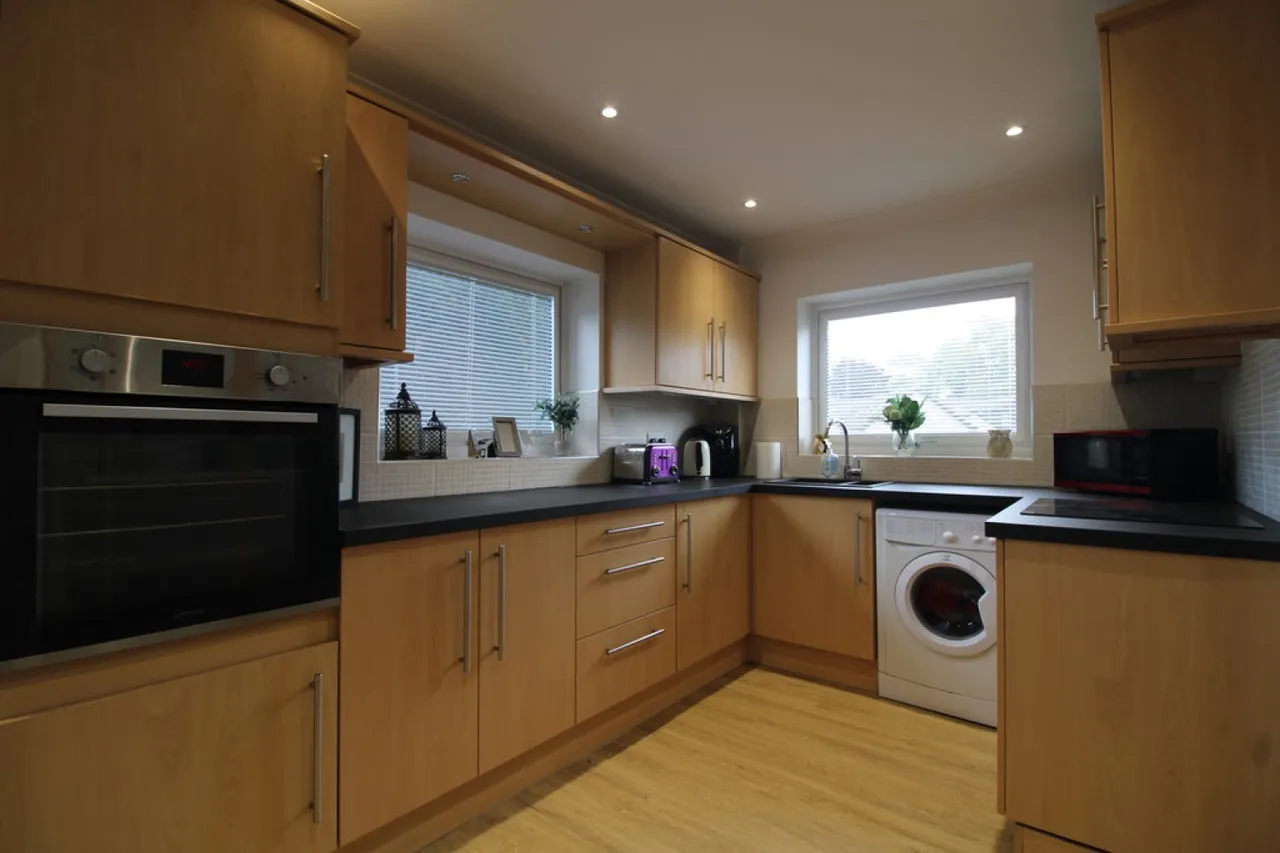 Moor Road, Bestwood Village, photo 6