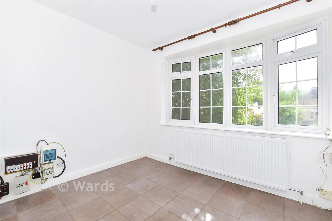 Tonbridge Road, Maidstone, ME16, photo 10