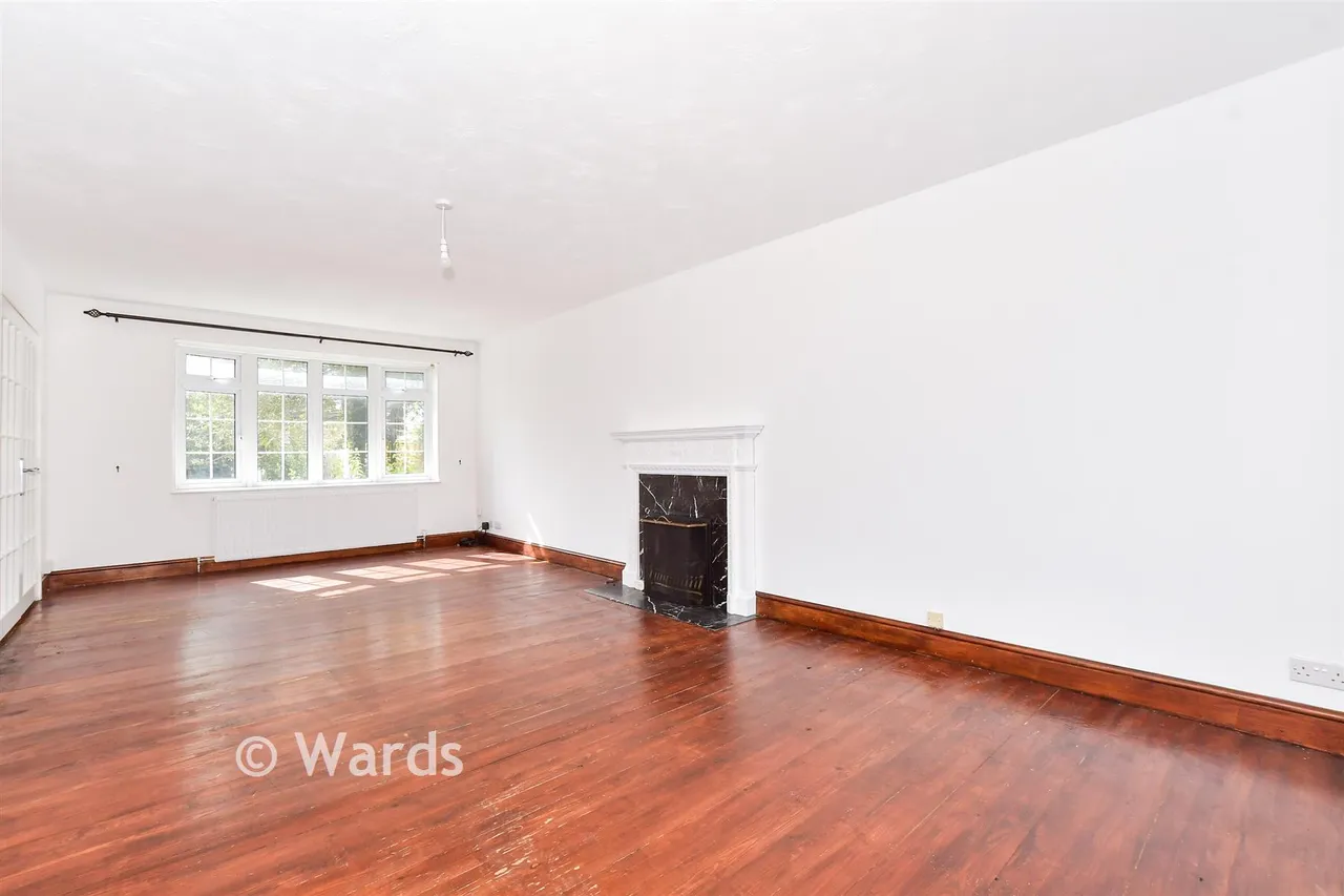 Tonbridge Road, Maidstone, ME16, photo 12