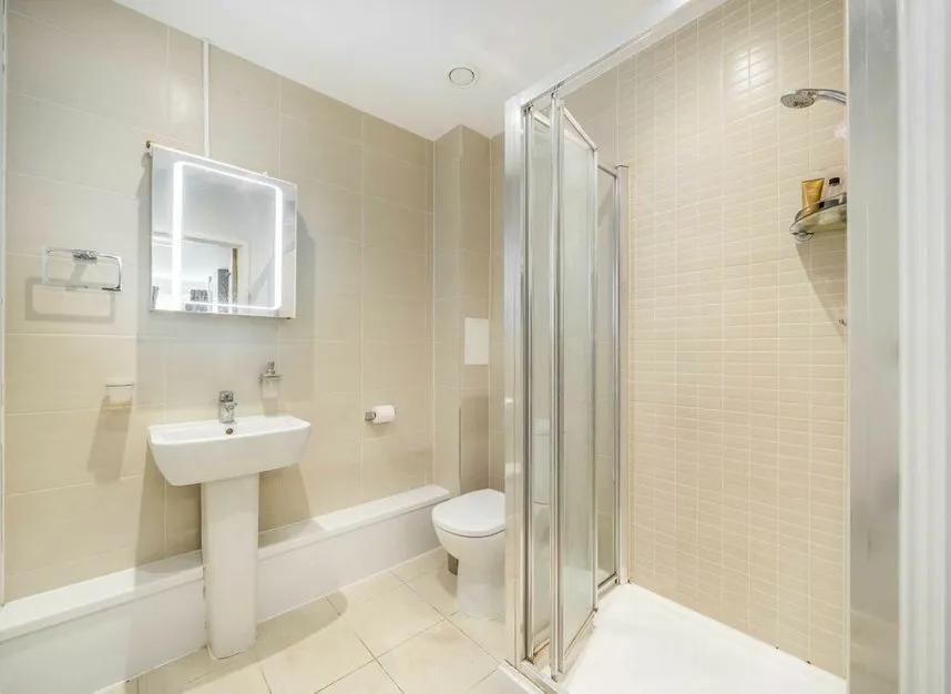 Telegraph Avenue, Colindale, NW9, photo 8