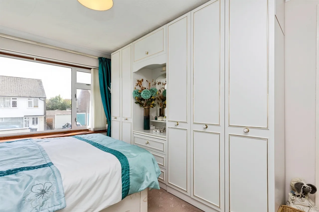Highlands Drive, Burgess Hill, photo 11