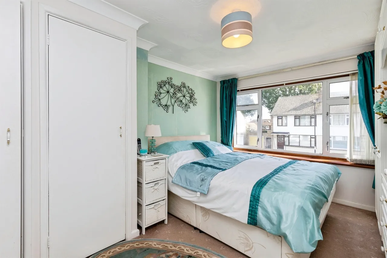 Highlands Drive, Burgess Hill, photo 10