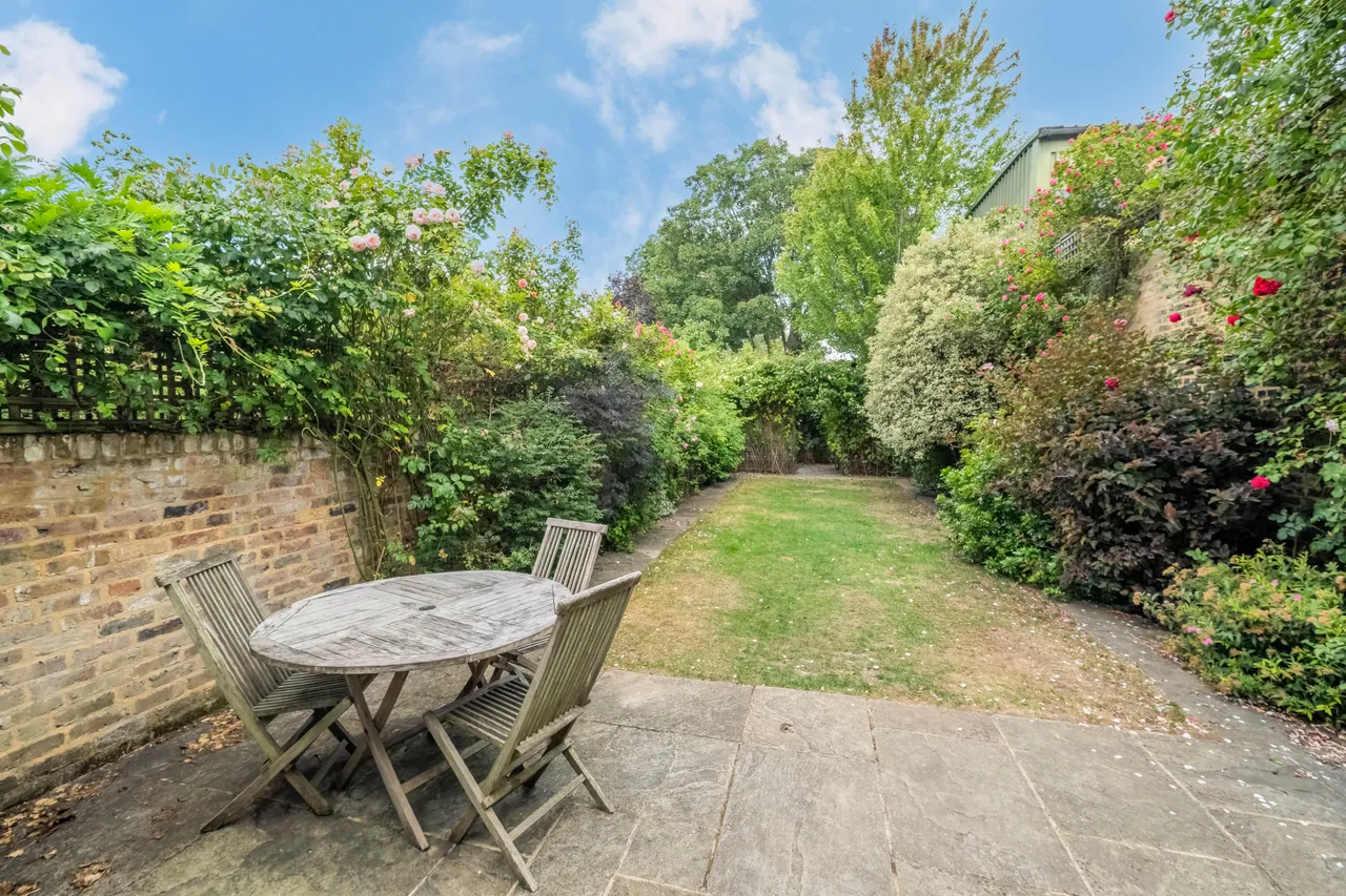 Furlong Road, London, N7, photo 11