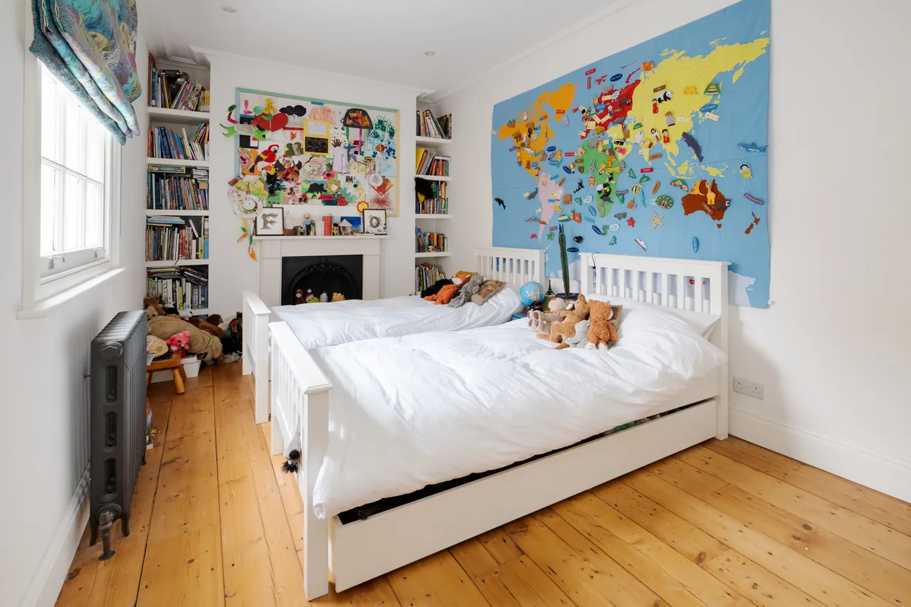 Furlong Road, London, N7, photo 10