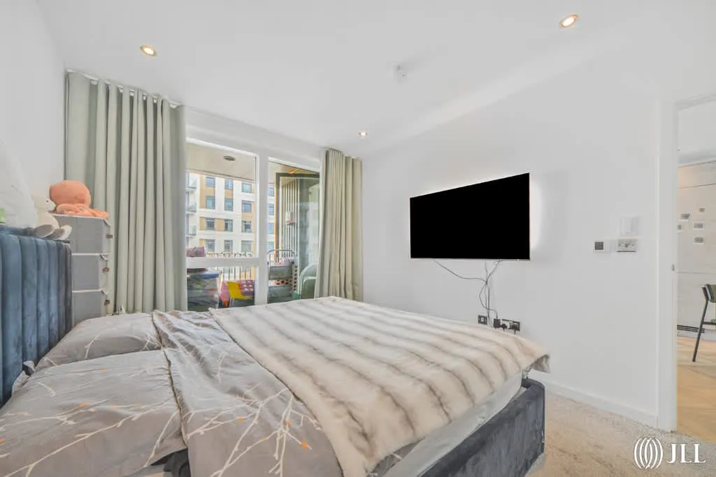 Olympic Park Avenue, London, E20, photo 6