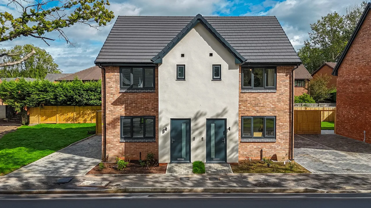 Siren Close, Birchwood, Warrington, Warrington, WA3 6JB, photo 2